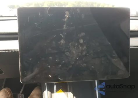 2026 Tesla Model Y из США, поврежденный, VIN 7SAYGDEE5TA381828